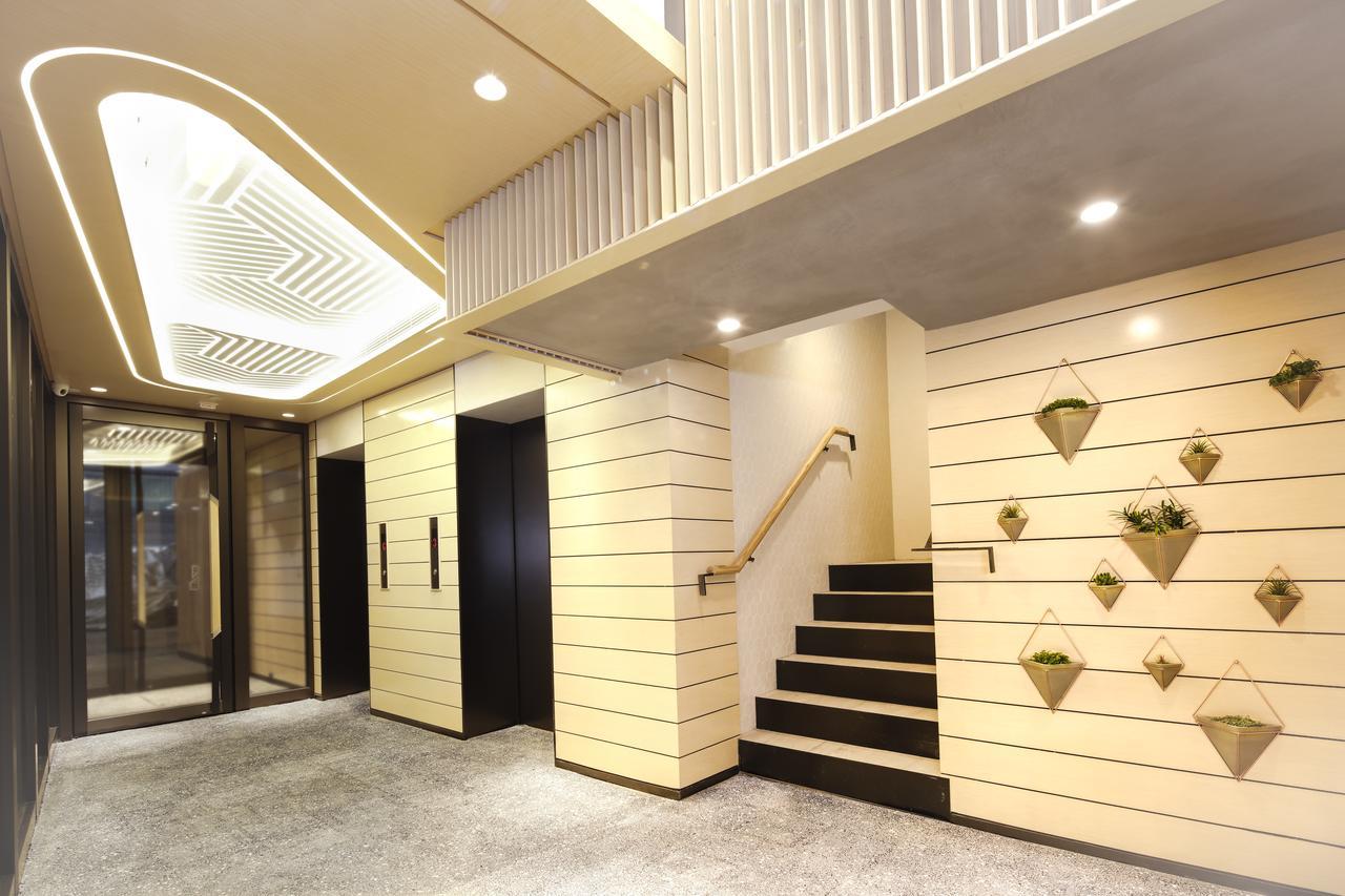 Hotel Ease Access Tsuen Wan Hong Kong Bagian luar foto