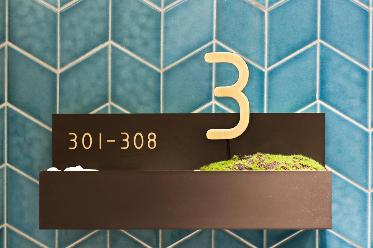 Hotel Ease Access Tsuen Wan Hong Kong Bagian luar foto