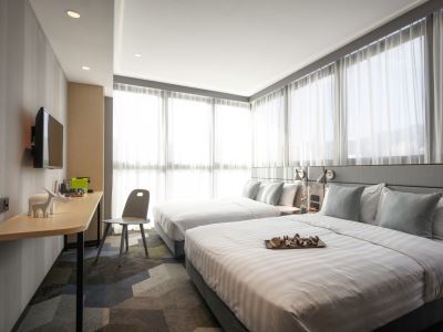 Hotel Ease Access Tsuen Wan Hong Kong Bagian luar foto